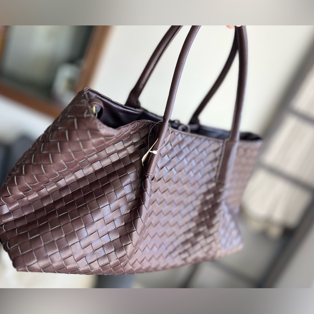 NWOT ANTHROPOLOGIE Woven Faux Leather Tote - Chocolate - Picture 6 of 8